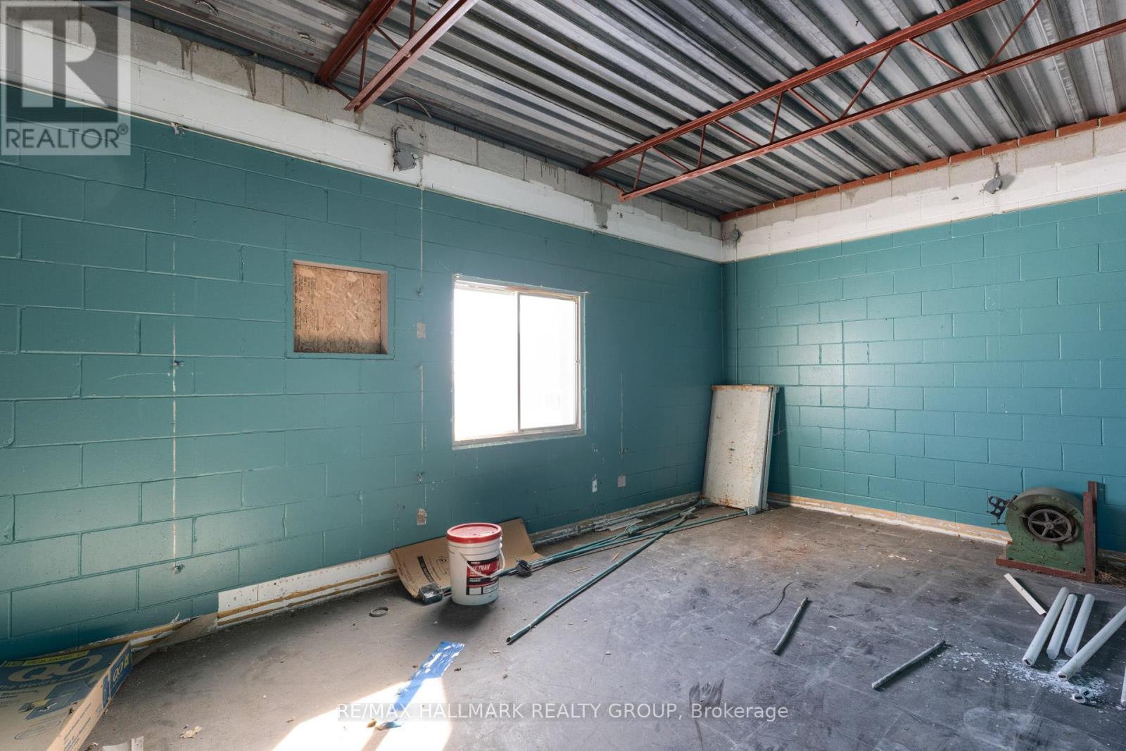 Photo 7 of 5604 Harris Road, The Nation ON
