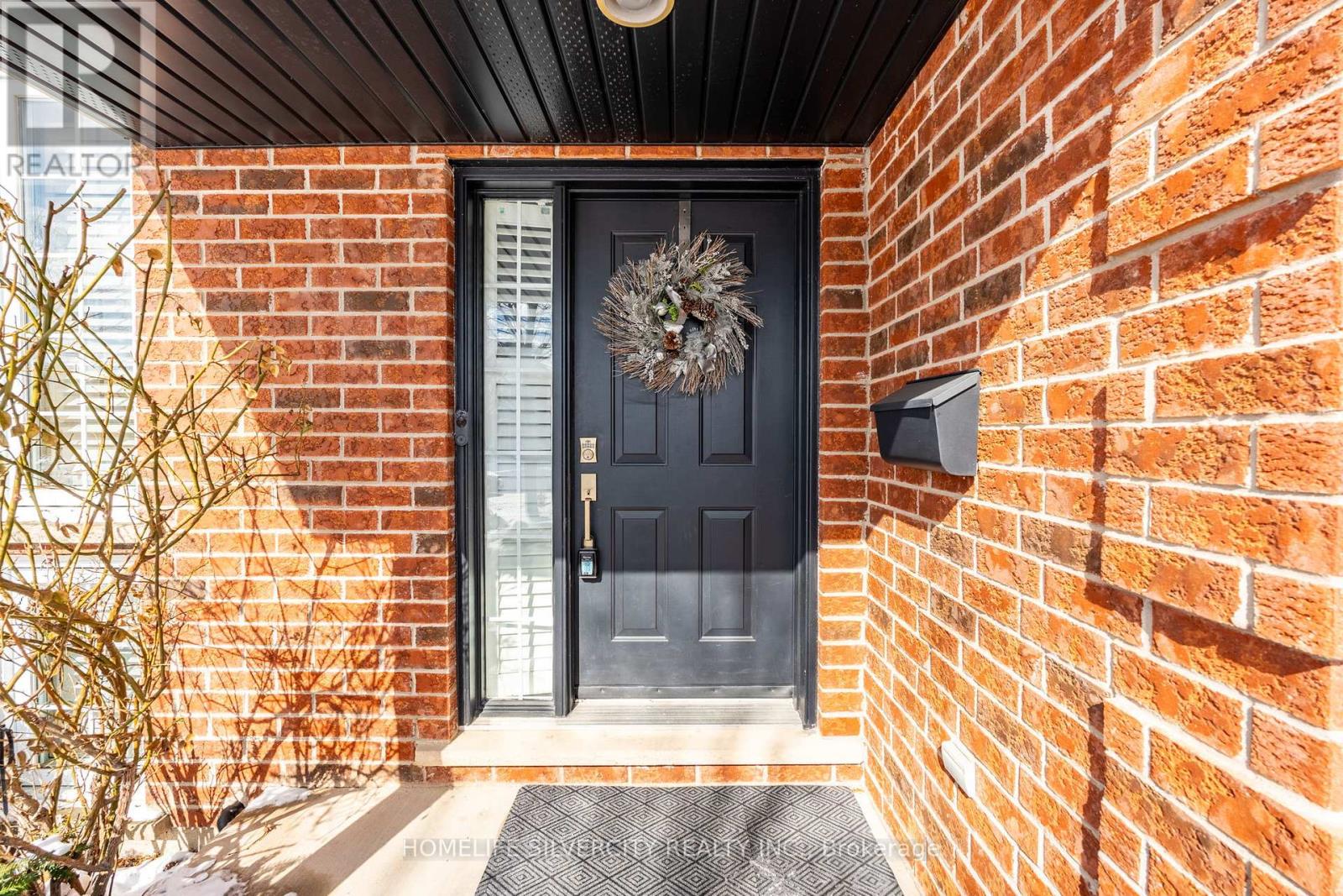 Photo 14 of 8409 Greenfield Crescent, Niagara Falls ON
