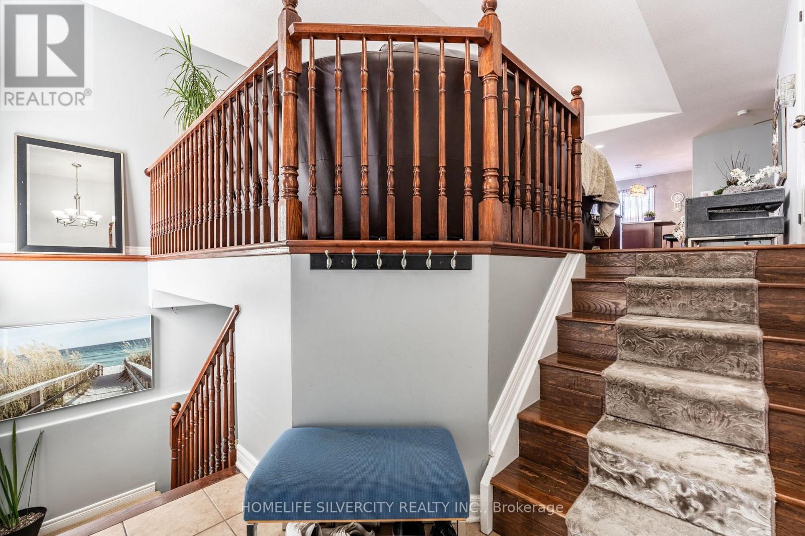 Photo 7 of 8409 Greenfield Crescent, Niagara Falls ON