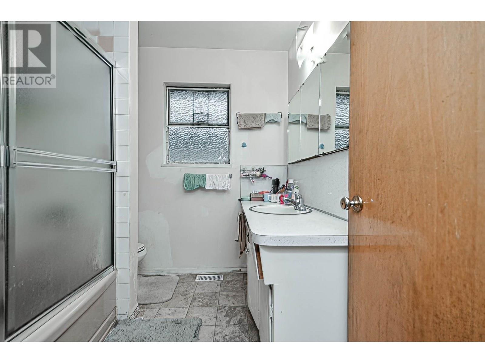 Photo 17 of 6021 Commercial Street, Vancouver BC