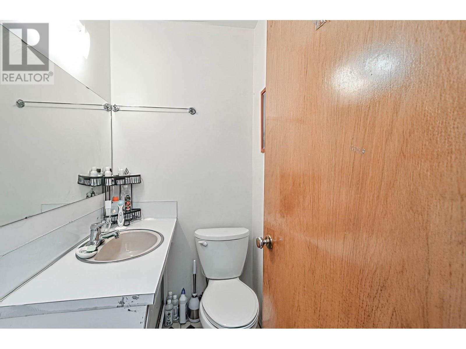 Photo 33 of 6021 Commercial Street, Vancouver BC