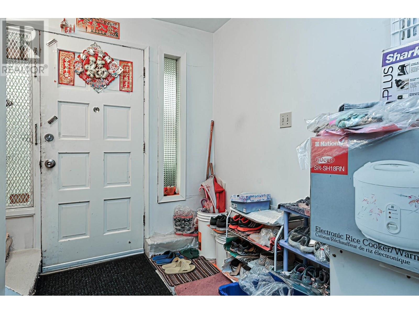 Photo 9 of 6021 Commercial Street, Vancouver BC