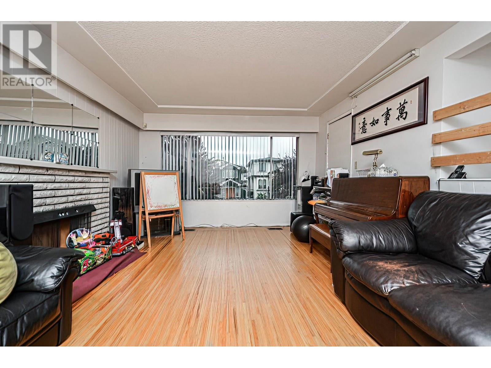 Photo 26 of 6021 Commercial Street, Vancouver BC