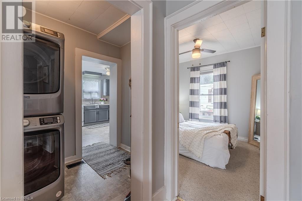 Photo 6 of 182 Durham Street, Brantford ON