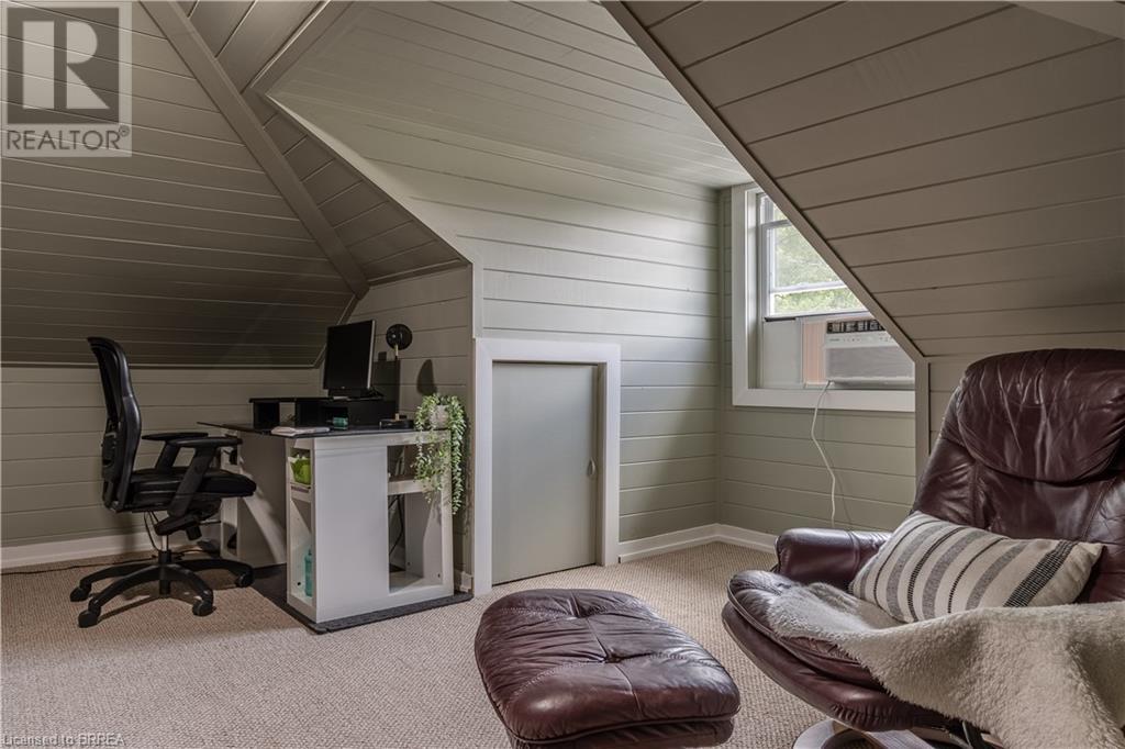 Photo 14 of 182 Durham Street, Brantford ON