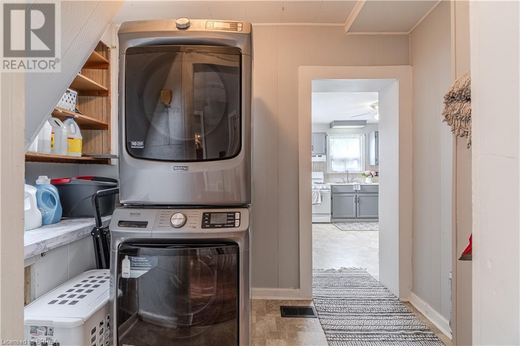 Photo 34 of 182 Durham Street, Brantford ON