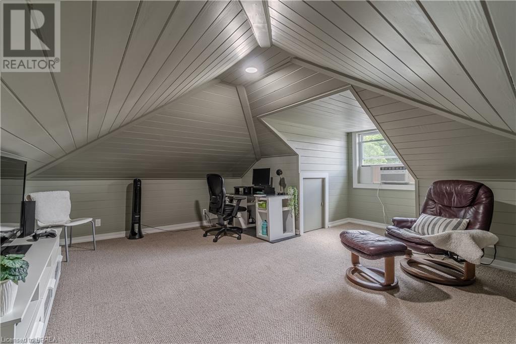Photo 11 of 182 Durham Street, Brantford ON