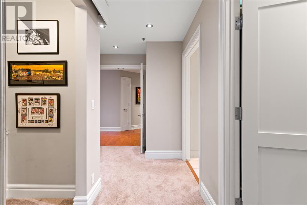 Single Family House High rise for Sale in   Princeton Way SW Eau Claire Calgary 