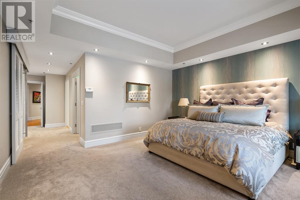 Single Family House High rise for Sale in   Princeton Way SW Eau Claire Calgary 