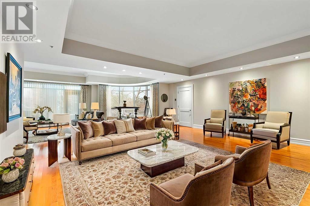 Single Family House High rise for Sale in   Princeton Way SW Eau Claire Calgary 