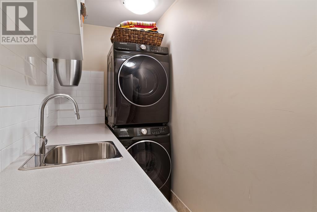 Single Family House High rise for Sale in   Princeton Way SW Eau Claire Calgary 