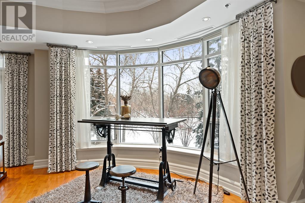 Single Family House High rise for Sale in   Princeton Way SW Eau Claire Calgary 