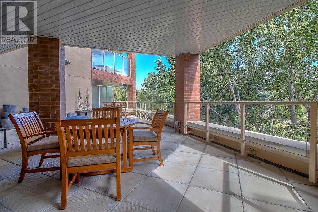 Single Family House High rise for Sale in   Princeton Way SW Eau Claire Calgary 