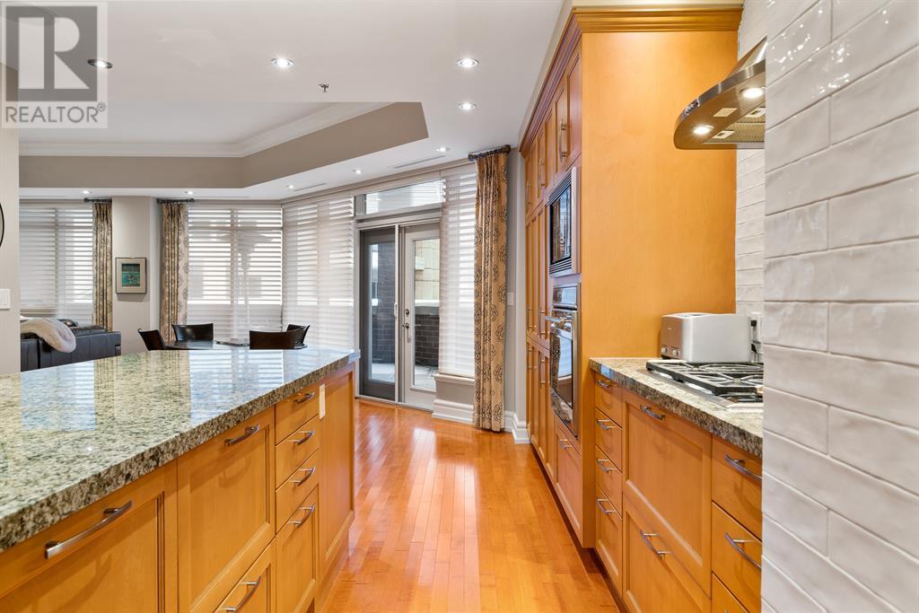 Single Family House High rise for Sale in   Princeton Way SW Eau Claire Calgary 