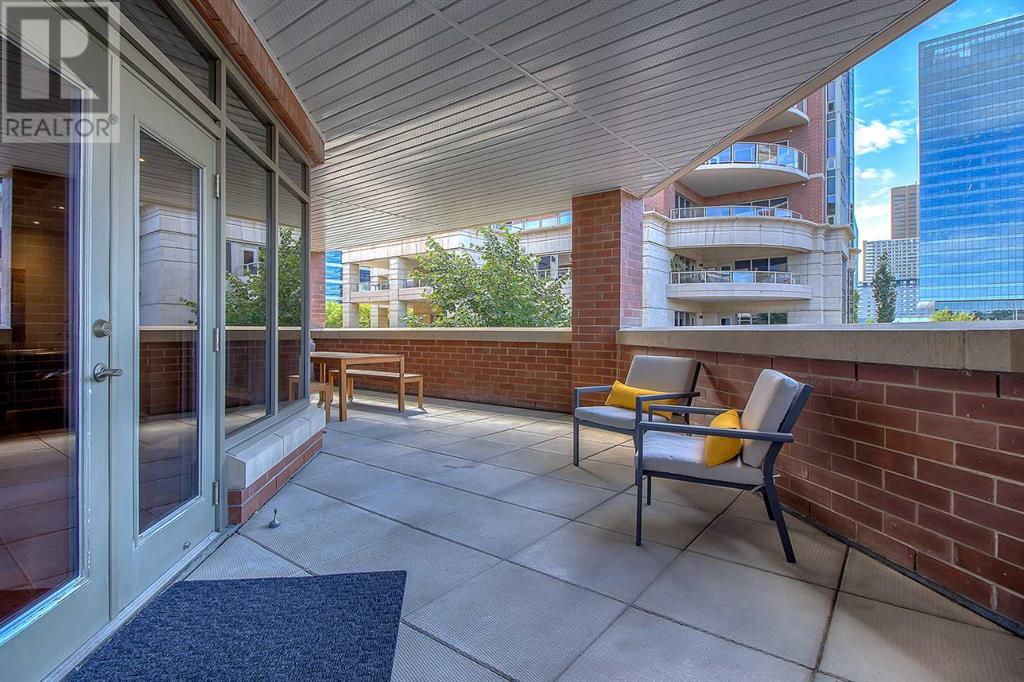 Single Family House High rise for Sale in   Princeton Way SW Eau Claire Calgary 