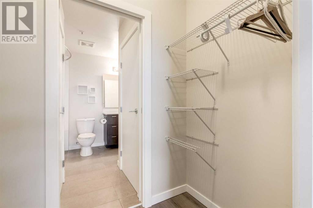 Single Family House for Sale in    Street NE Renfrew Calgary 