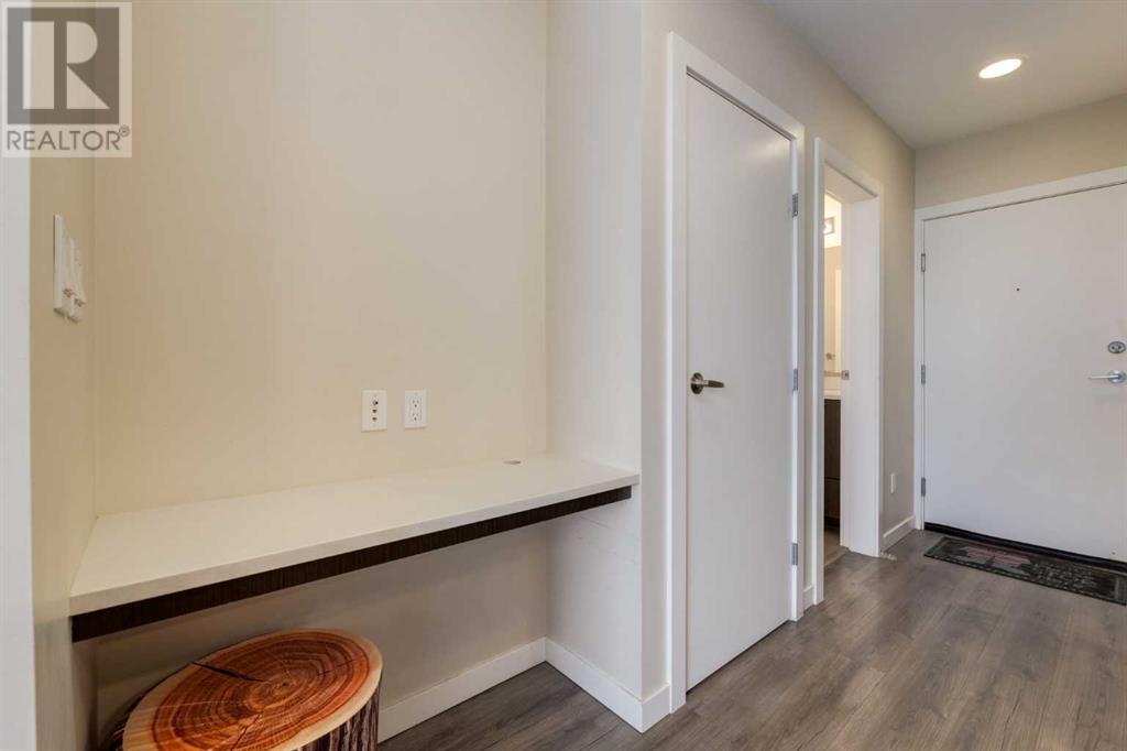 Single Family House for Sale in    Street NE Renfrew Calgary 
