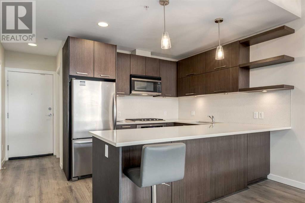 Single Family House for Sale in    Street NE Renfrew Calgary 