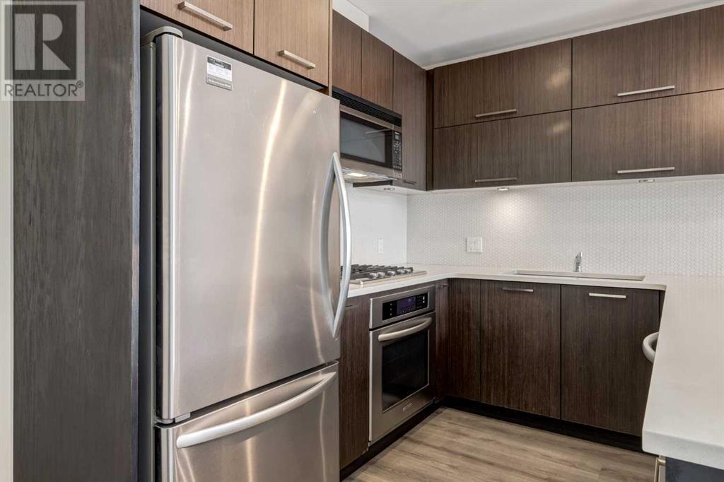 Single Family House for Sale in    Street NE Renfrew Calgary 
