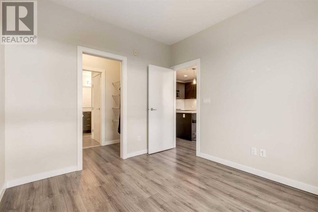 Single Family House for Sale in    Street NE Renfrew Calgary 