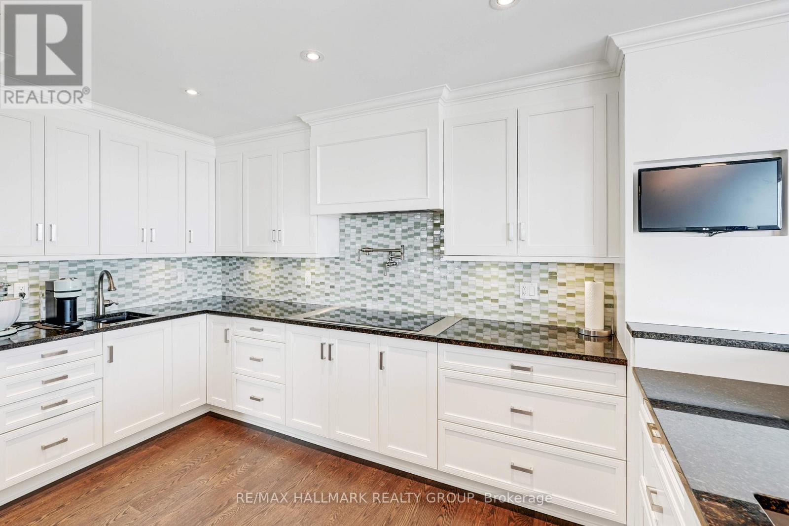 Photo 19 of 2001 108 Lisgar Street, Ottawa ON