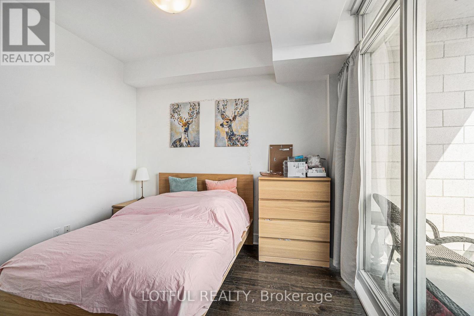 Photo 10 of 1604 255 Bay Street, Ottawa ON