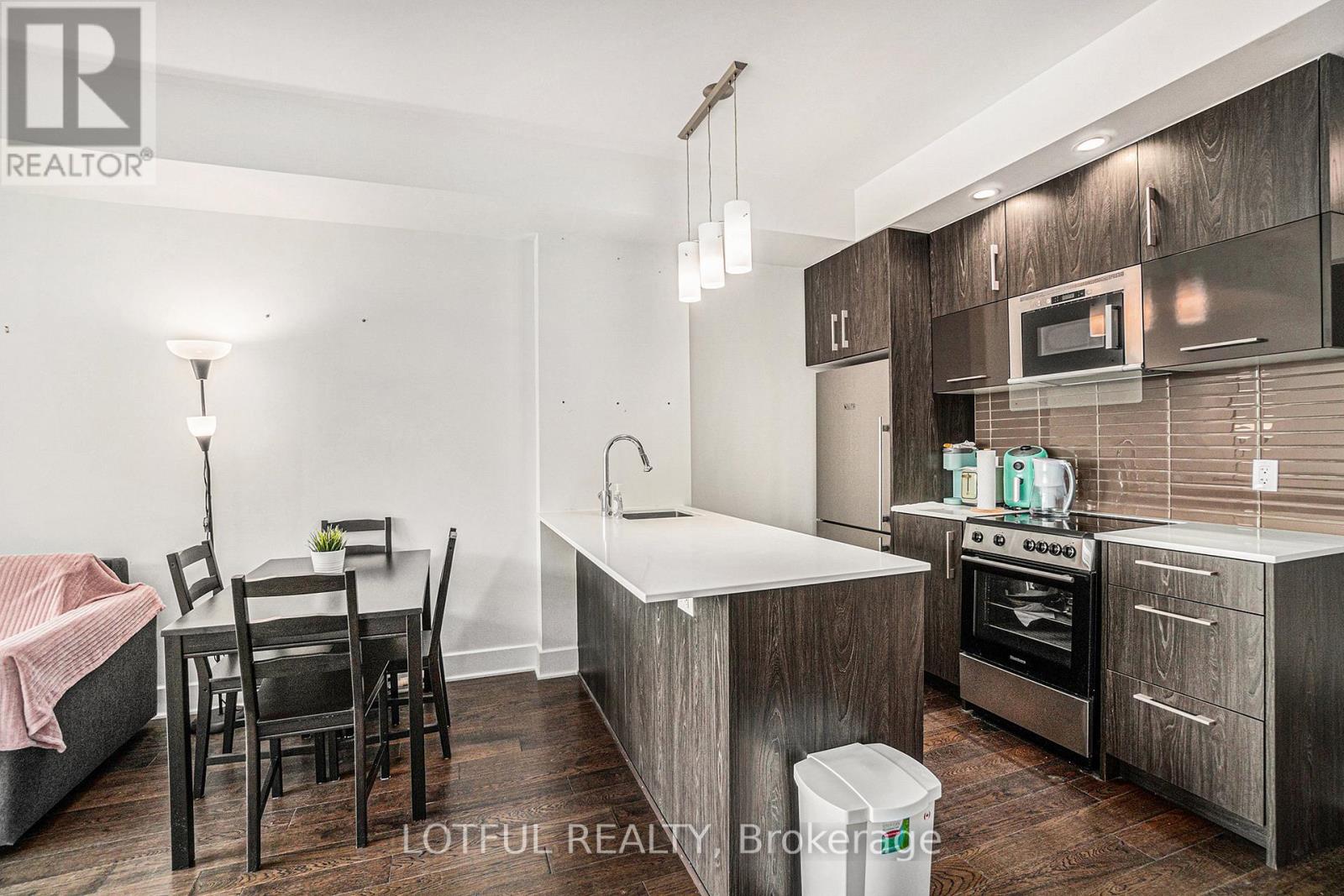 Photo 8 of 1604 255 Bay Street, Ottawa ON