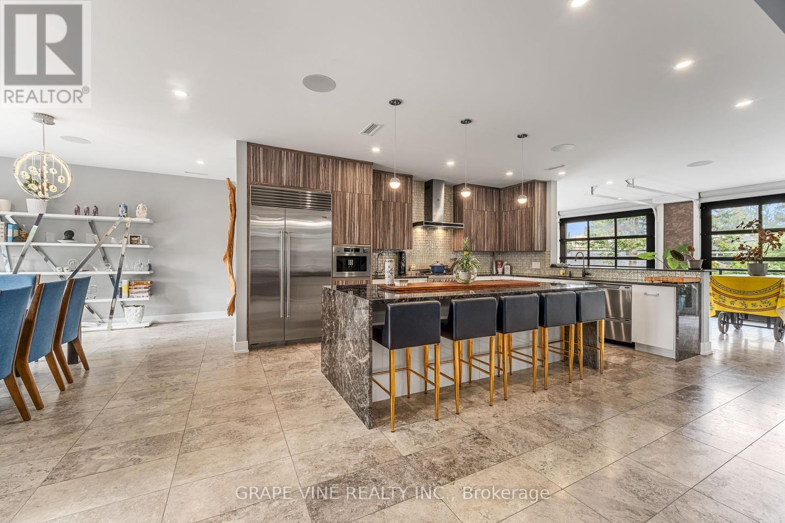 Photo 25 of 315 Crestview Road, Ottawa ON