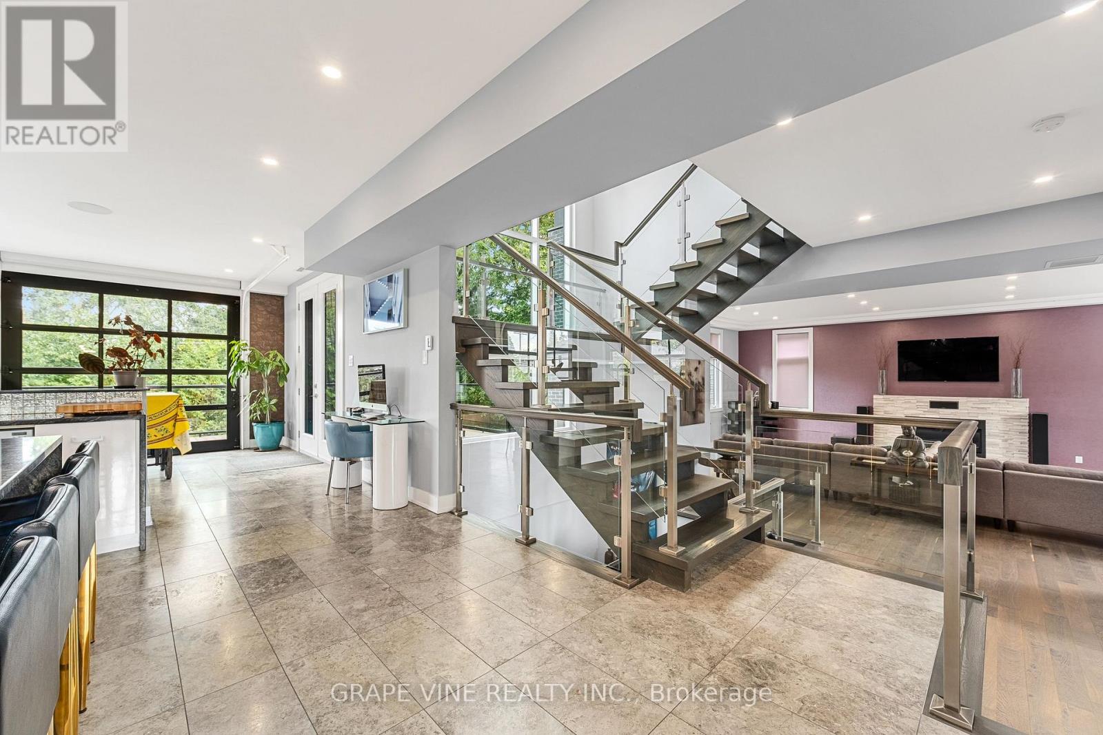Photo 47 of 315 Crestview Road, Ottawa ON