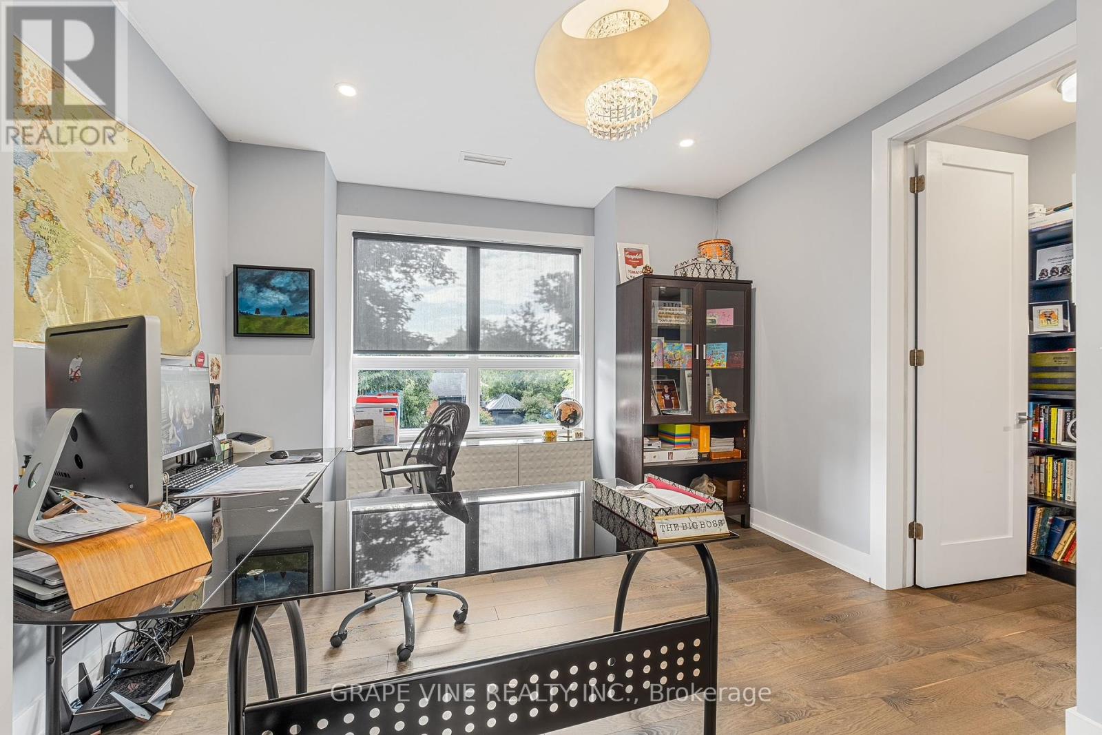 Photo 18 of 315 Crestview Road, Ottawa ON