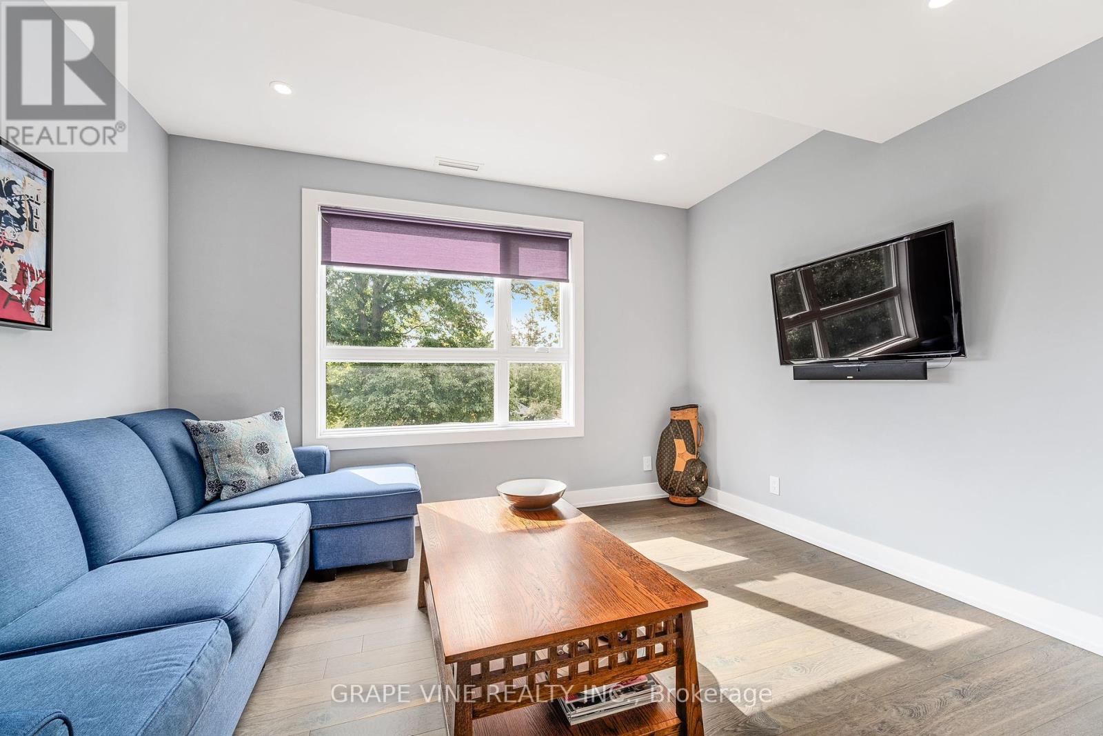 Photo 40 of 315 Crestview Road, Ottawa ON