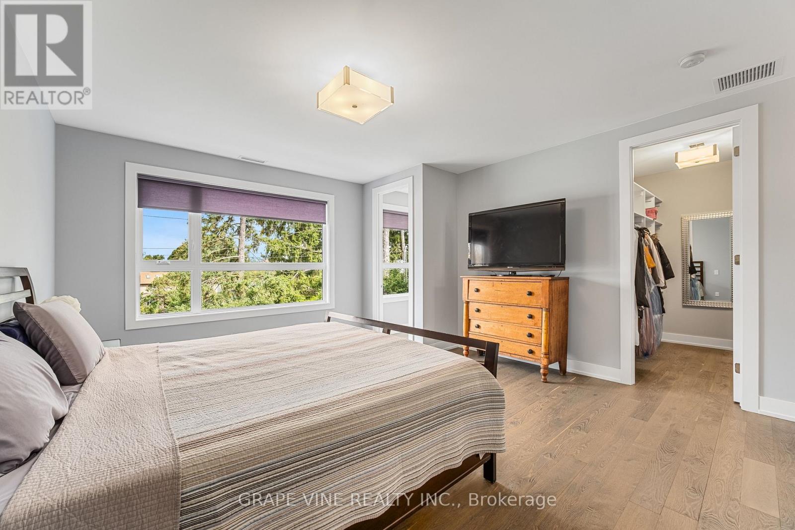 Photo 29 of 315 Crestview Road, Ottawa ON