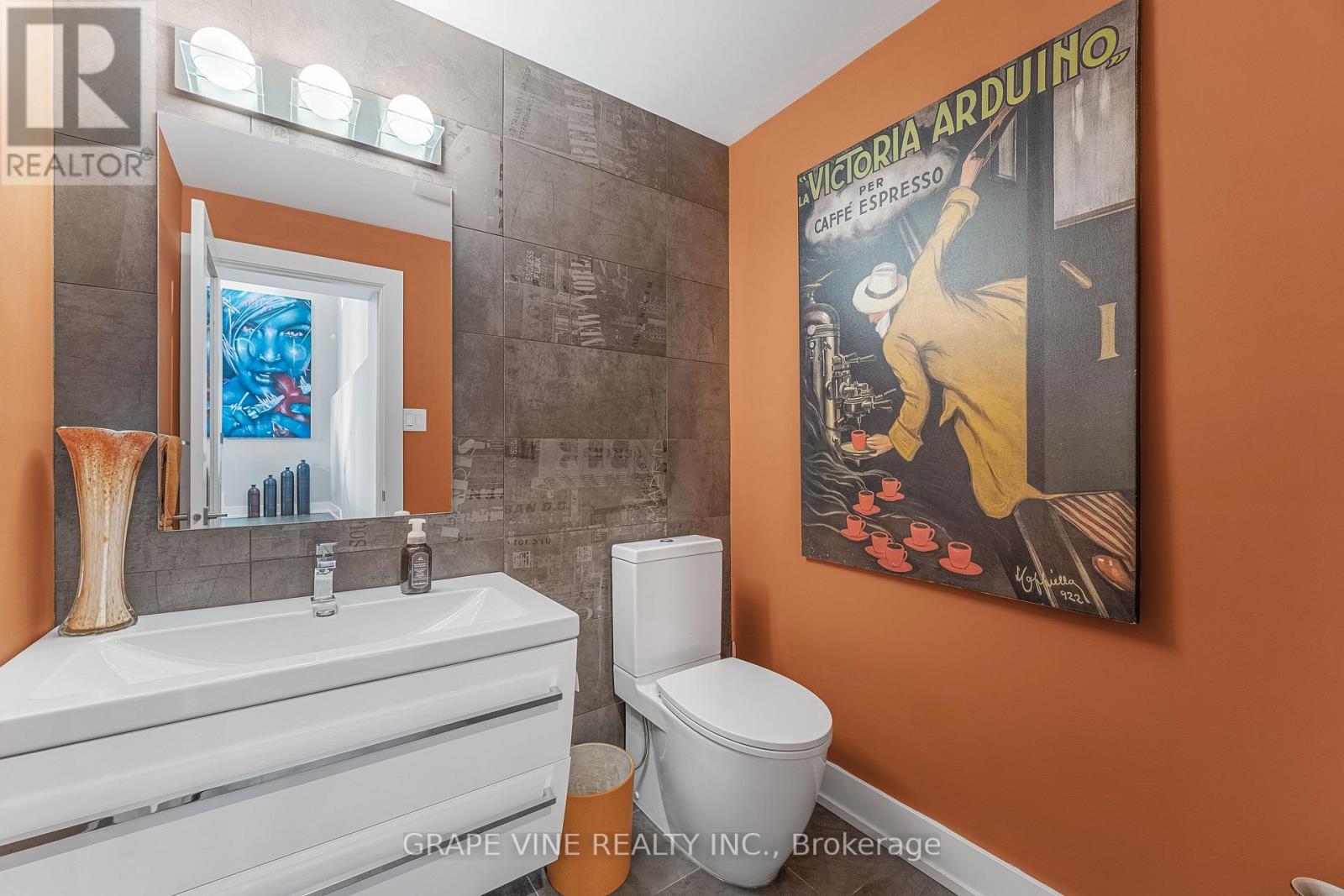 Photo 22 of 315 Crestview Road, Ottawa ON