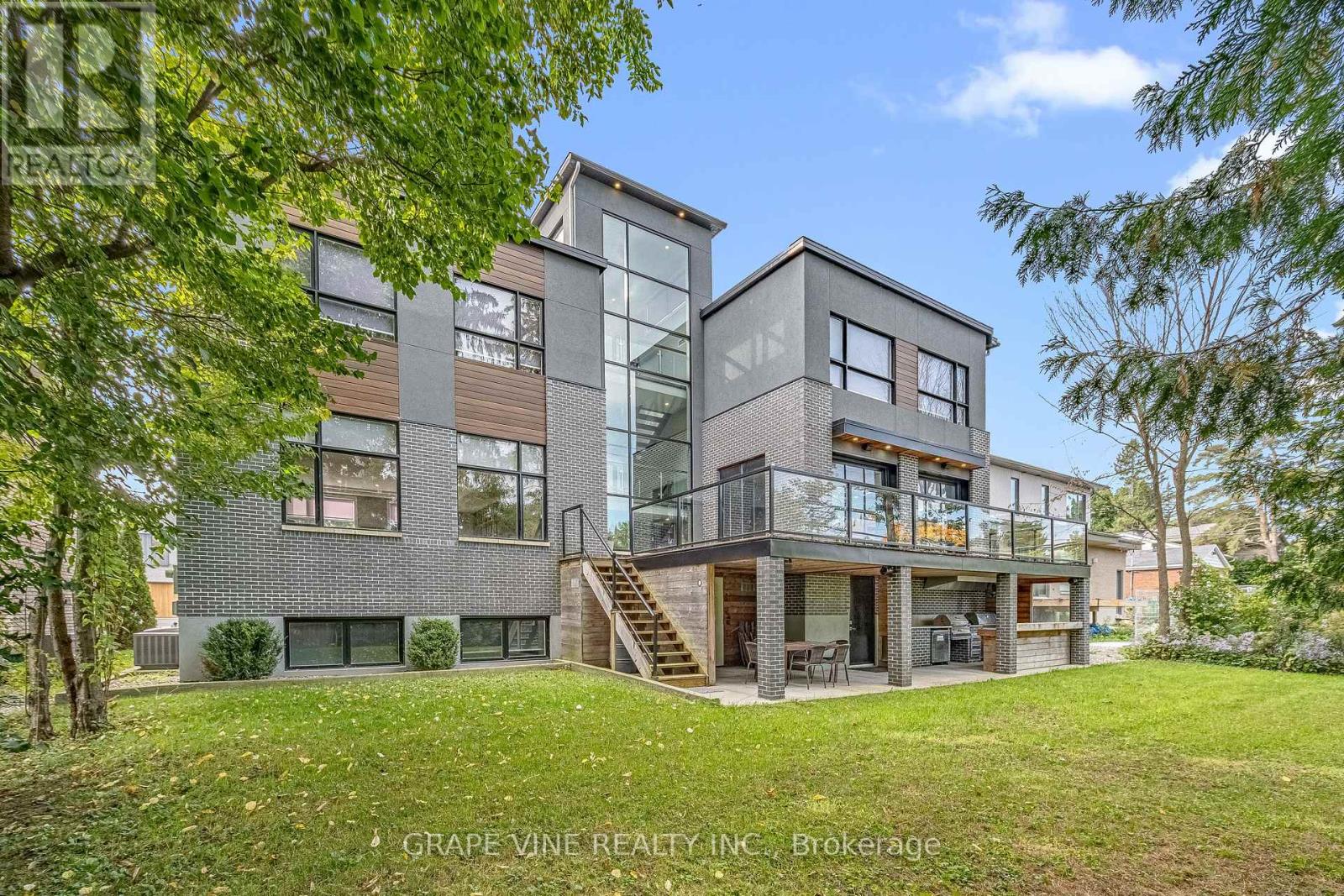 Photo 7 of 315 Crestview Road, Ottawa ON