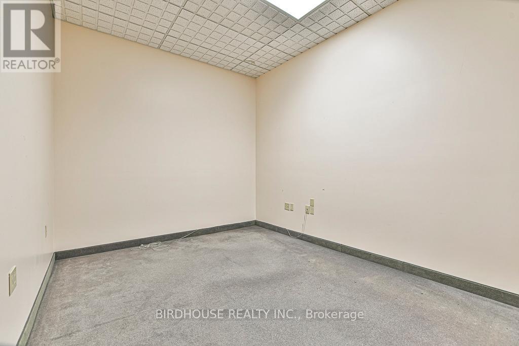 Photo 3 of 3 2200 Sqft 108 Angeline Street S, Kawartha Lakes ON