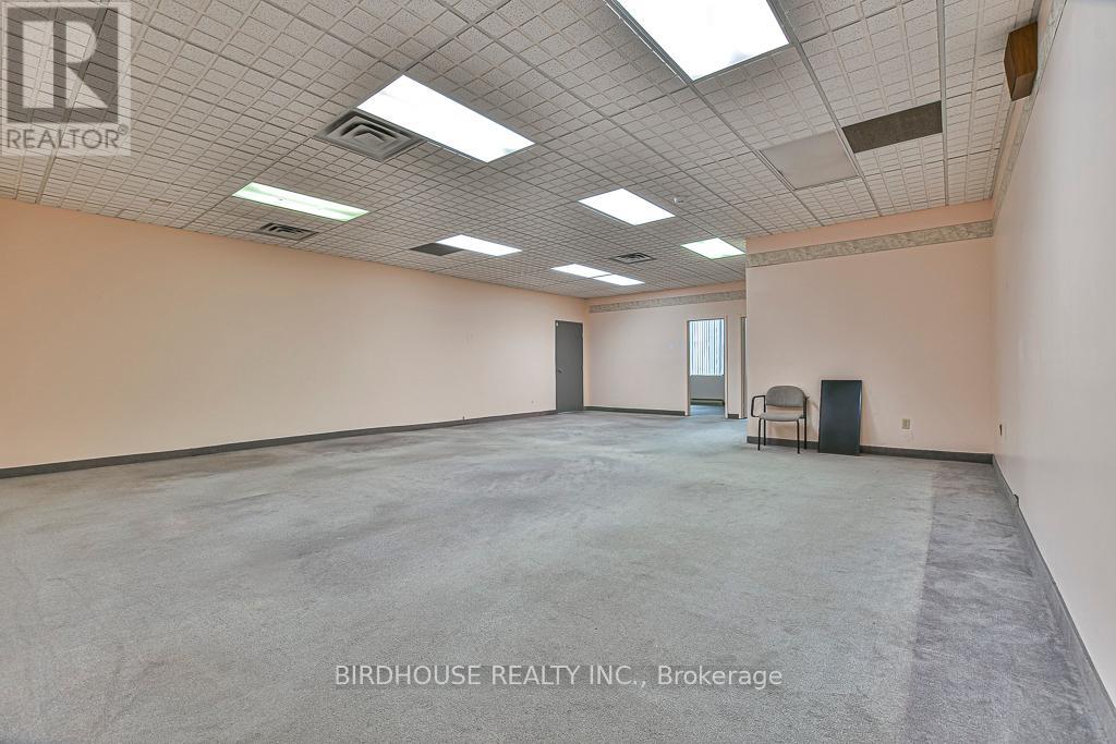 Photo 16 of 3 2200 Sqft 108 Angeline Street S, Kawartha Lakes ON