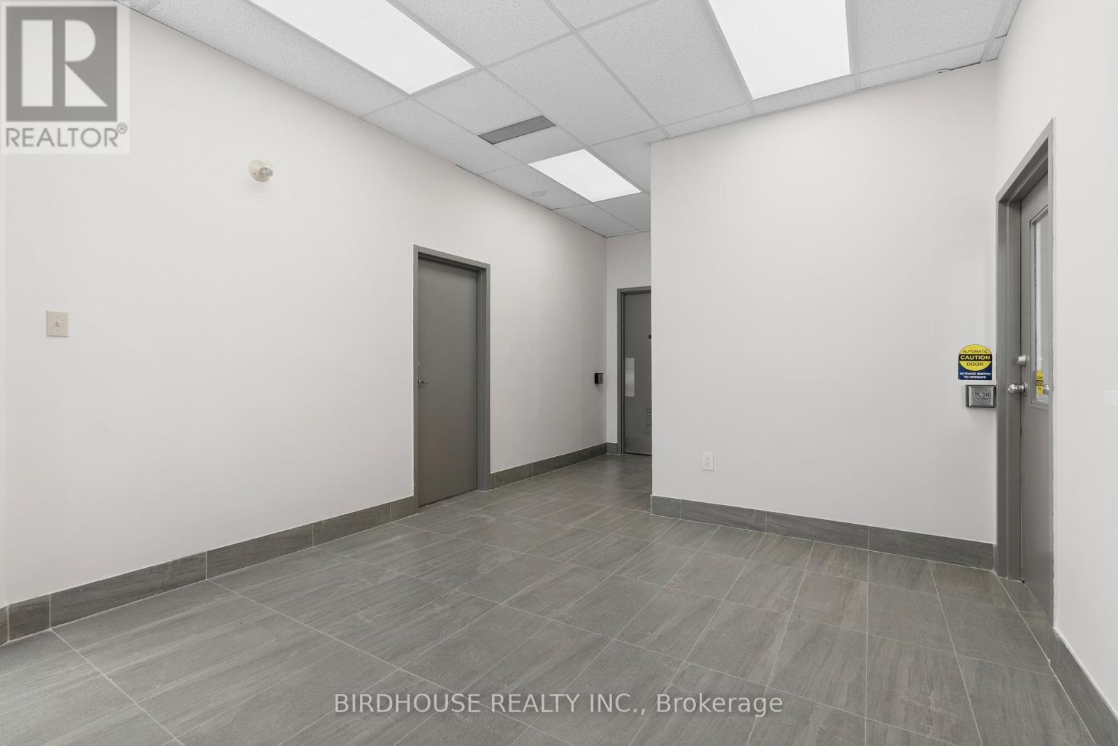 Photo 2 of 3 2200 Sqft 108 Angeline Street S, Kawartha Lakes ON