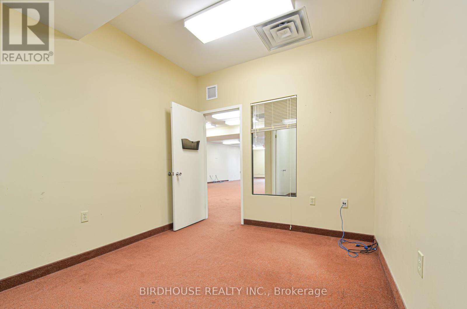 Photo 9 of 5 2185 Sqft 108 Angeline Street S, Kawartha Lakes ON
