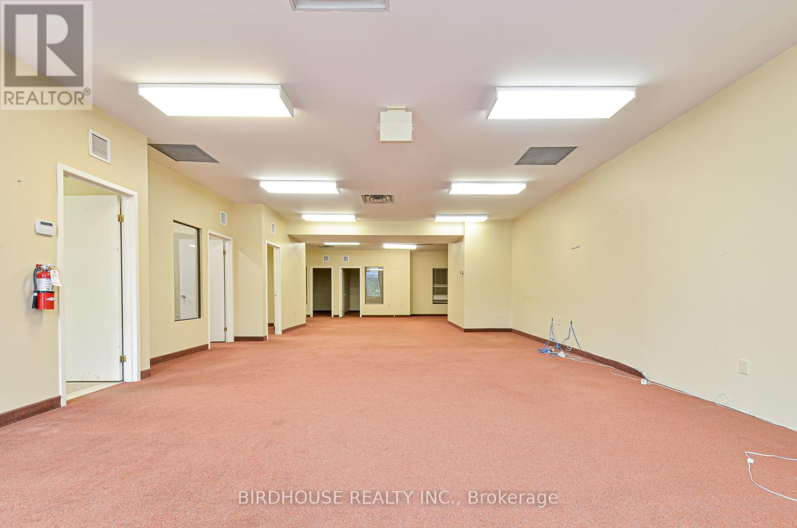 Photo 3 of 5 2185 Sqft 108 Angeline Street S, Kawartha Lakes ON