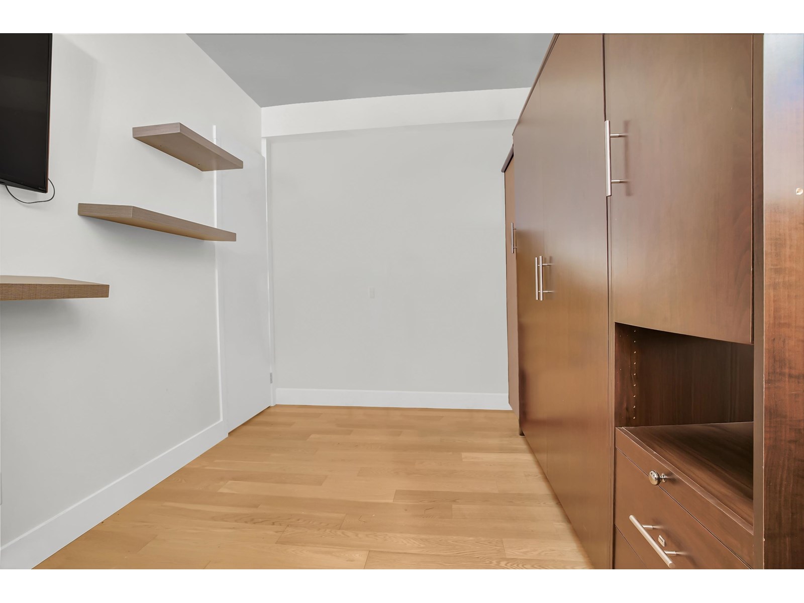 Photo 13 of 1203 15152 Russell Avenue, White Rock BC