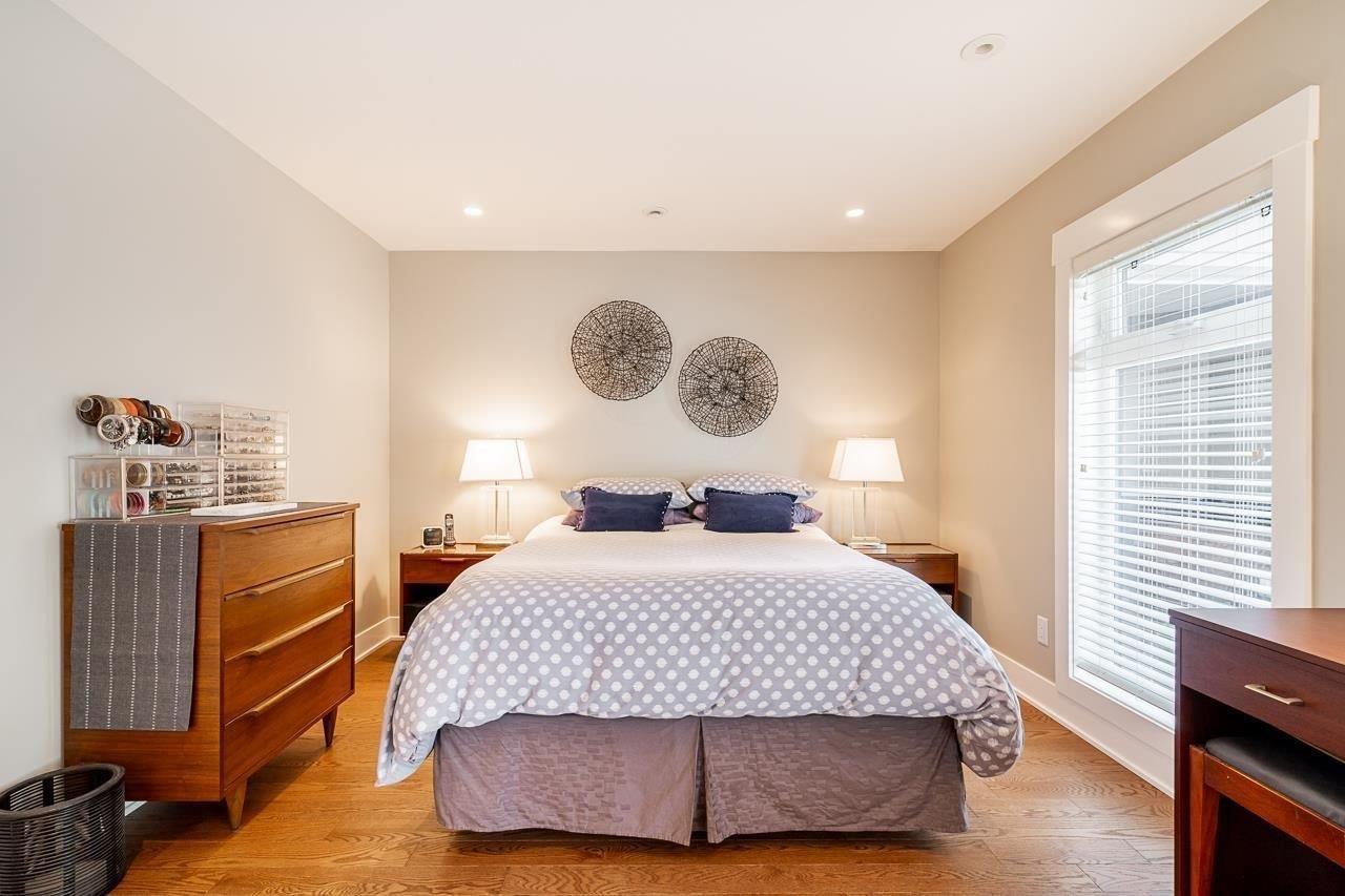 Photo 18 of 13387 13 A Avenue, Surrey BC