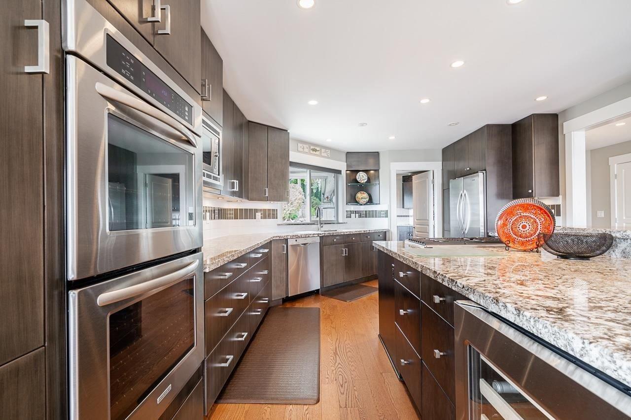 Photo 8 of 13387 13 A Avenue, Surrey BC