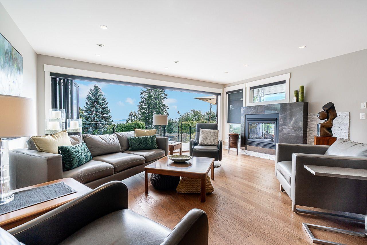 Photo 1 of 13387 13 A Avenue, Surrey BC