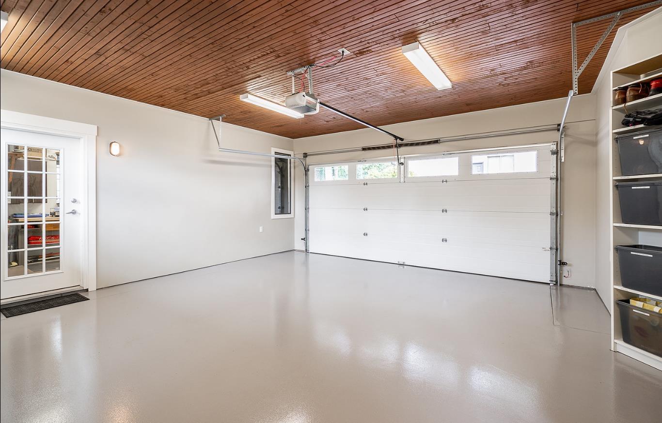 Photo 20 of 13387 13 A Avenue, Surrey BC