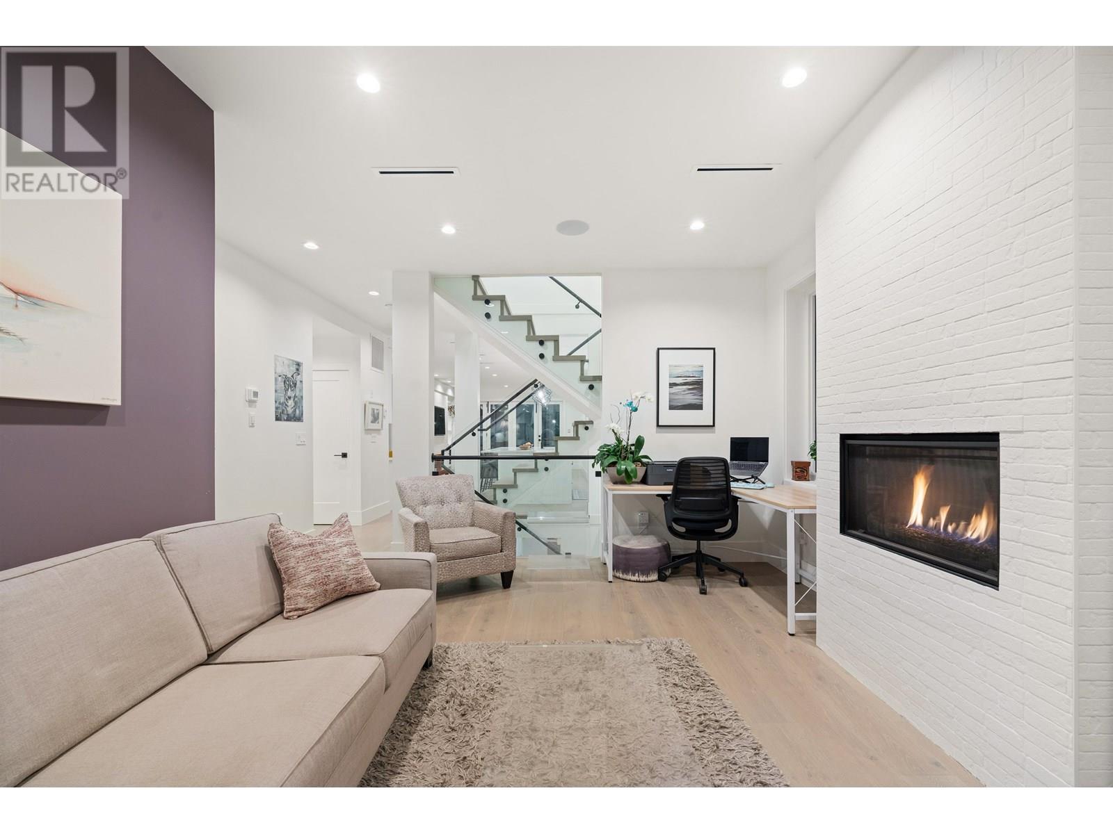 Photo 13 of 336 E Keith Road, North Vancouver BC