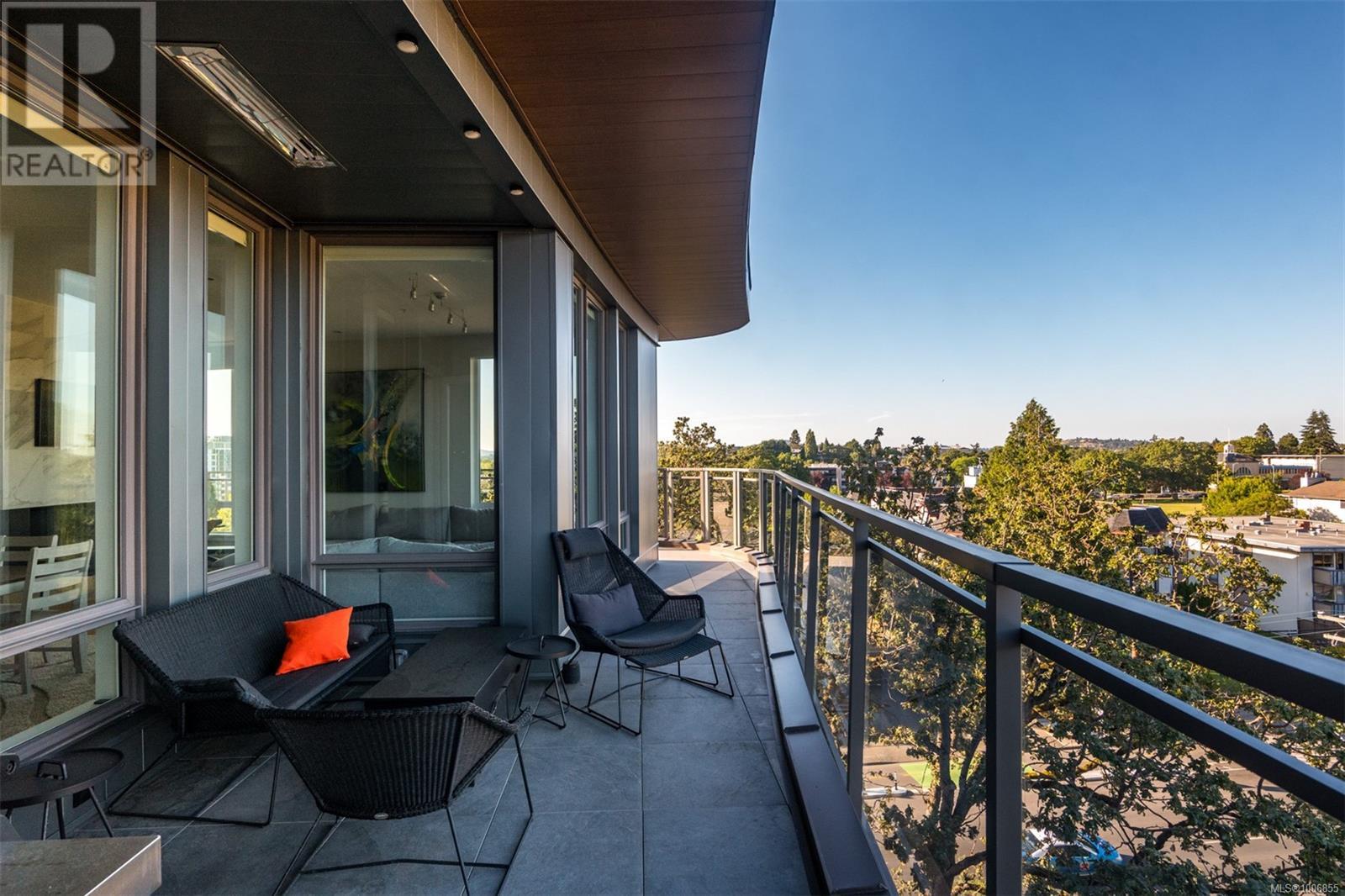 601 1201 Fort Street, Victoria