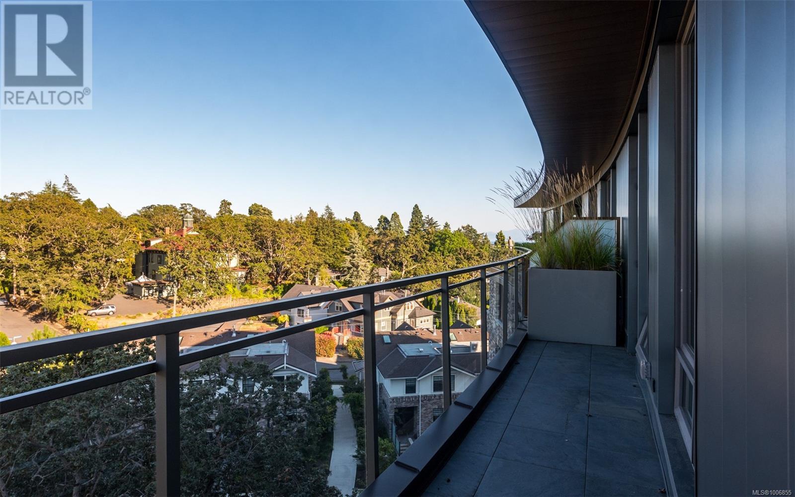 601 1201 Fort Street, Victoria