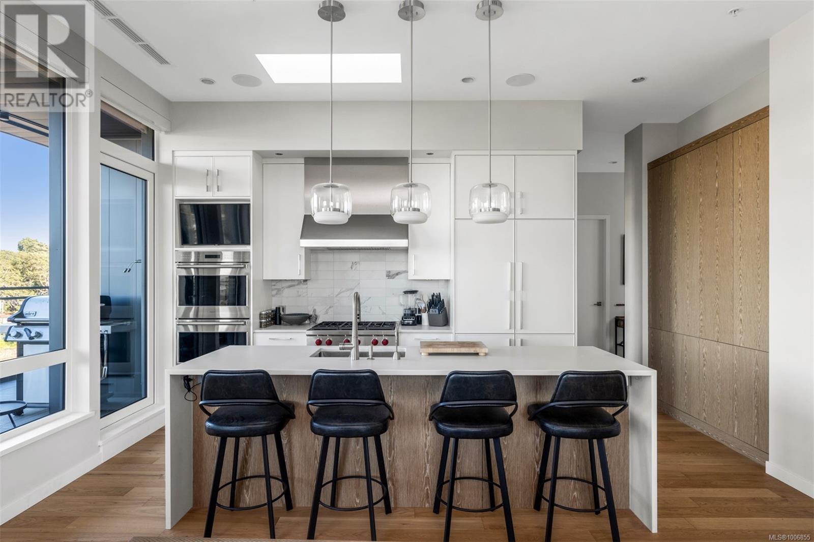 601 1201 Fort Street, Victoria