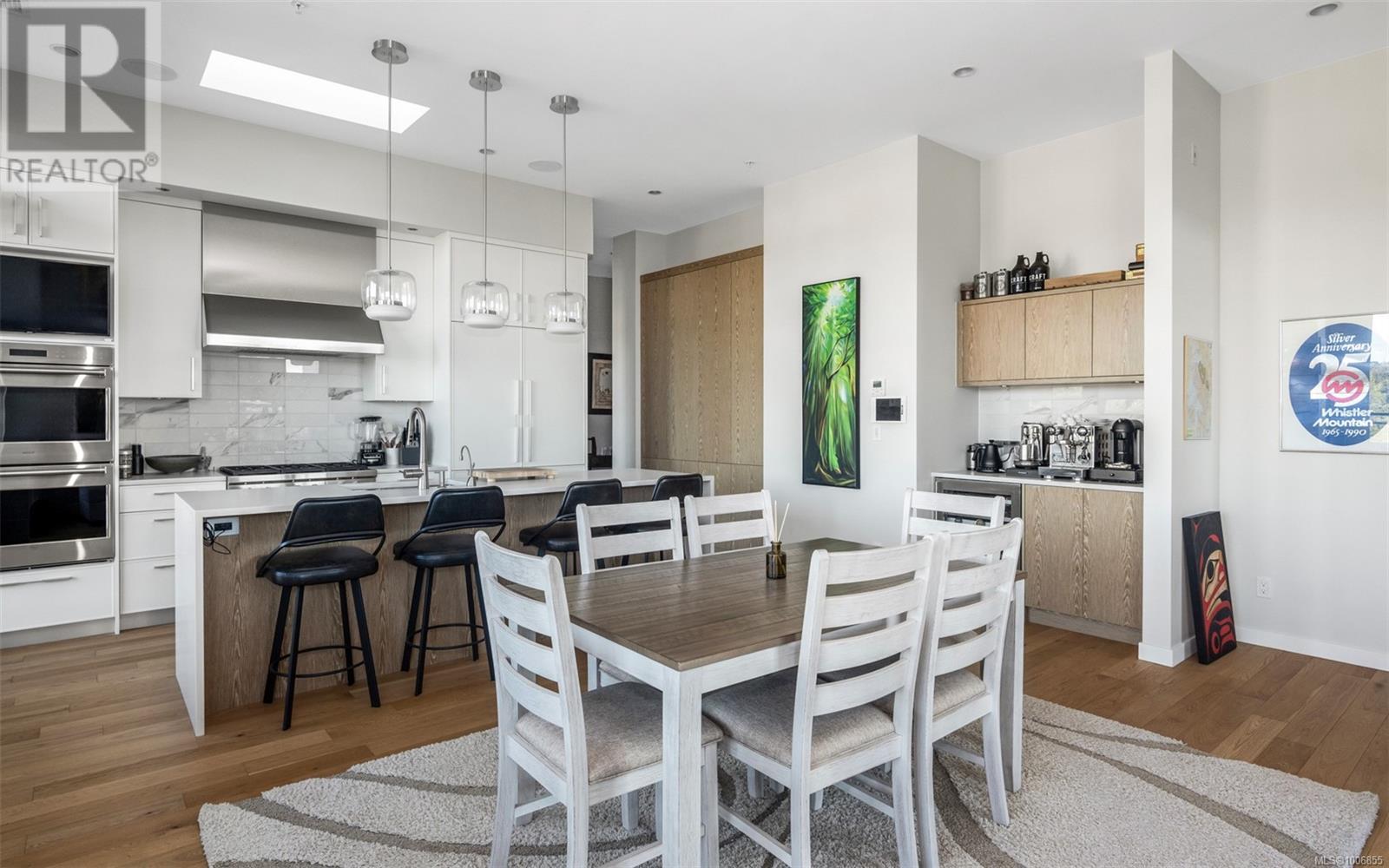 601 1201 Fort Street, Victoria