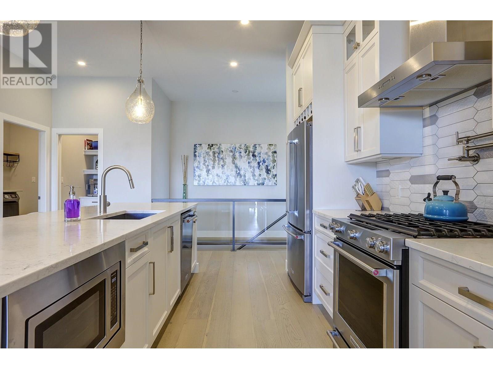 7716 Okanagan Hills Boulevard Unit# 2, Vernon